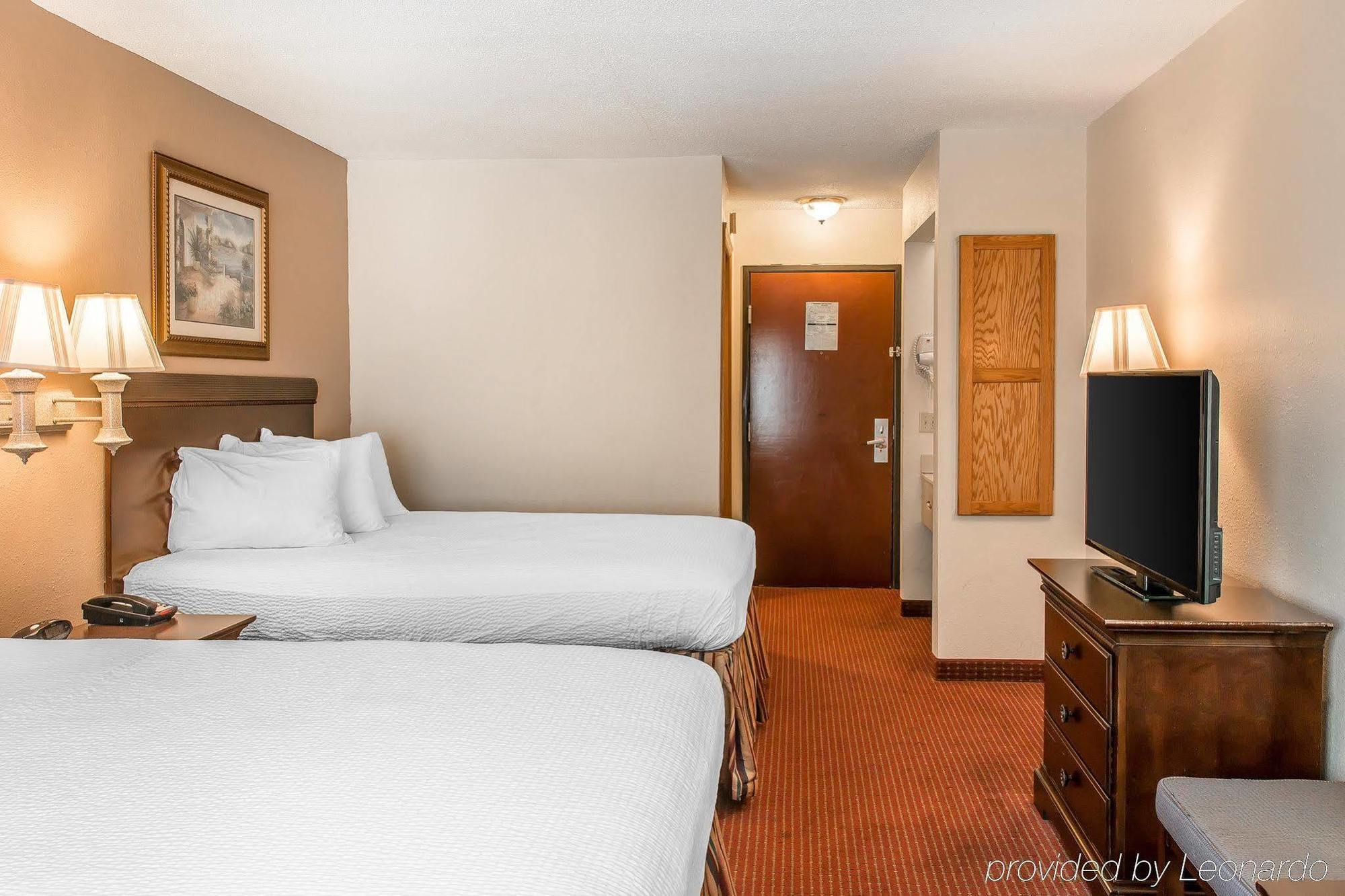 Motel 6 Elkhart, In Bagian luar foto